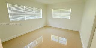 2300 SW 24th St MIAMI, FL 33145 Gallery 8