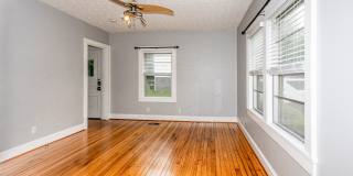 Cozy 2BD/2BTH in South Knoxville Gallery 14