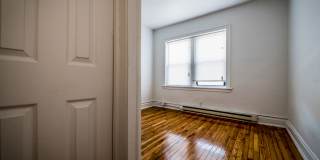 8000 S Ellis Ave Gallery 4