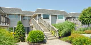 806 Bluffs Drive N Gallery 1