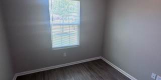 *** TWO WEEKS FREE ***  Gorgeous 4-Bedroom Home with Granite Counters & 2-Car Garage Gallery 27