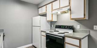 Oak Park Village Apartments Gallery 24