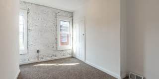Urban Elegance in the Heart of the South Side Gallery 12