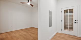 1206 SW Franklin Ln Gallery 28