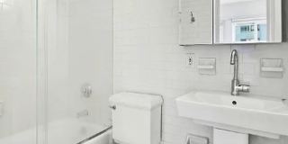 145 E 58th St Gallery 10