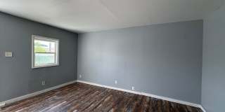 Fountain Square 2 Bed 1 Bath with large backyard. Gallery 6