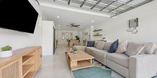 125 NW 3rd Avenue Gallery 16