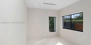 330 SW 19th Rd Gallery 26