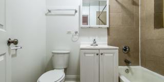 8000 S Maryland Gallery 14