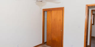 419 E Watrous Ave Gallery 9