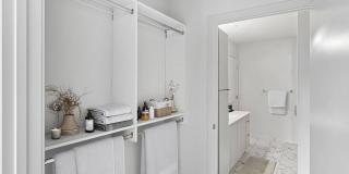 The Anchorage Gallery 11