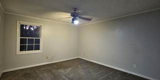 211 Plantation Road Gallery 95