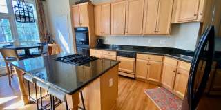 7449 CARRIAGE HILLS Drive Gallery 5