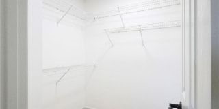 1355 Lake Drive Gallery 27
