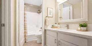 Tremont Apartments | 514 S Catalina St Gallery 9