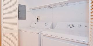 Room in 3 Bedroom Home at Sanderson Dr Gallery 19