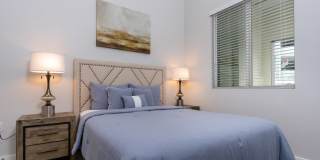Downtown Ontario Luxury Apartments Gallery 48