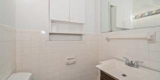 2154 Henry St Ne Gallery 19