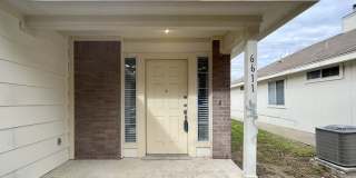 6611 Cougar Village Gallery 30