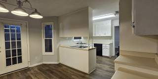 211 Plantation Road Gallery 67