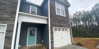 3 Bed, 2.5 Bath in Stonebay Townhomes! Gallery 1