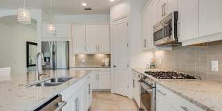 3929 WAYPOINT AVENUE Gallery 7