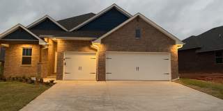 3 Bedroom, 2 Bathroom, 3 Car Garage Home with Storm Shelter in East Edmond 3 Bedroom, 2 Bathroom, 3 Car Garage Home with Storm Shelter in East Edmond Gallery 1