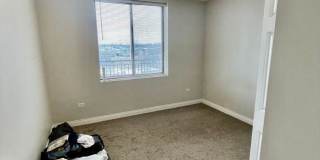 6411 North Rockwell St. Gallery 6