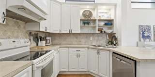 575 Lakeside Cir Gallery 8
