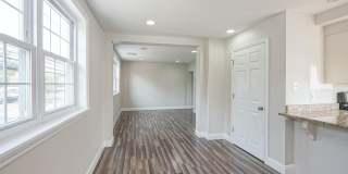 69 A ELLIS Street Gallery 7