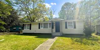 2453 Pineway Drive North Gallery 1