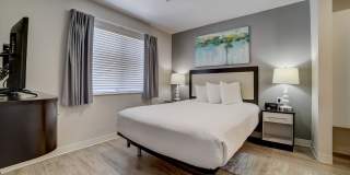 Simplicity at the Rim Gallery 15