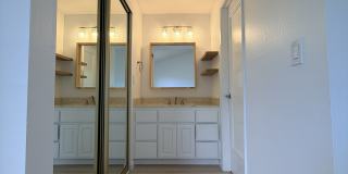 716 Nina Lane Gallery 25