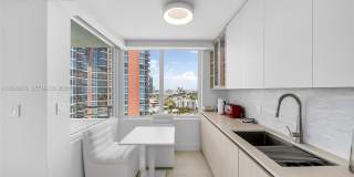 400 S Pointe Dr Gallery 9