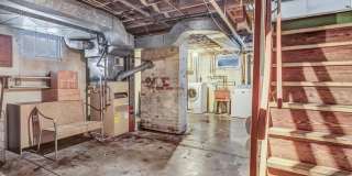 224 Bank Avenue Gallery 13