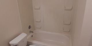 #410 OAK MANOR Gallery 9