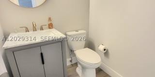 15495 Miami Lakeway N Gallery 14