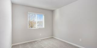 390 Catherine Avenue Gallery 17