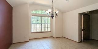 Spacious 3 Bed + Study | Fireplace, Covered Patio & Fully Fenced Backyard Gallery 4