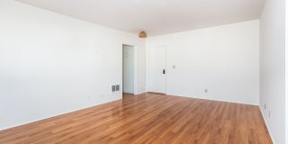 1000 S Wooster St Gallery 15