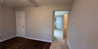 502 Oakwood Court Gallery 4