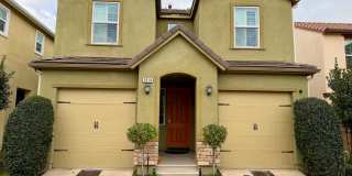 Beautifully Updated 3 Bedroom, 2.5 Bath Home In Clovis Gallery 1