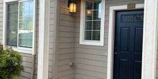 (919) Triplex Townhome - 2 Bed / 2.5 Bath w/Bonus Room (919) Triplex Townhome - 2 Bed / 2.5 Bath w/Bonus Room Gallery 1