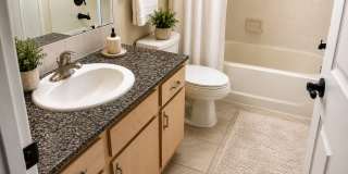 Gorgeous Wood Floors 1/1 condo for RENT @The Crest close to UCF Gallery 15