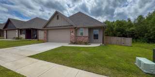 3 Bedroom 2 Bath Newly Construction in Whitehouse! Gallery 4