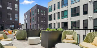 Quin + Nita Gallery 72