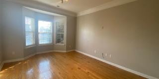 Room in 4 Bedroom Home at Hampton Pl Dr Gallery 12