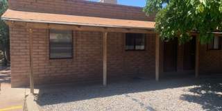 4-plex unit 2 bedroom, 1 bathroom + private back yard Gallery 1