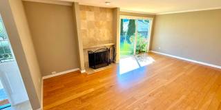 Spacious 4BD/3BA Bellevue Home with Private Backyard & Garage Gallery 4