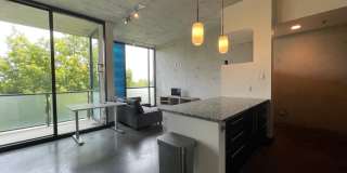 Awesome 1BR Loft Style Condo Overlooking Midtown! Gallery 7